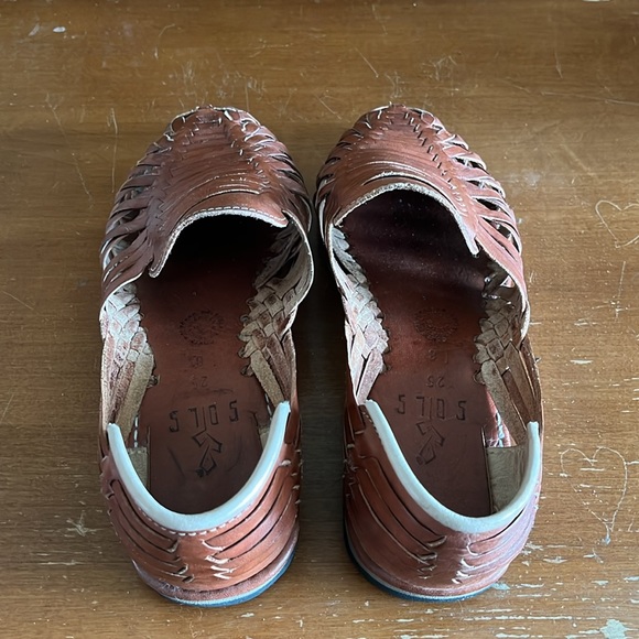 Sols Huraches size 8 - Picture 4 of 5